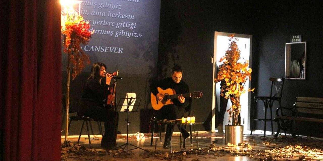 Doğubayazıt’ta öğretmenlere müzik ve şiir dinletisi