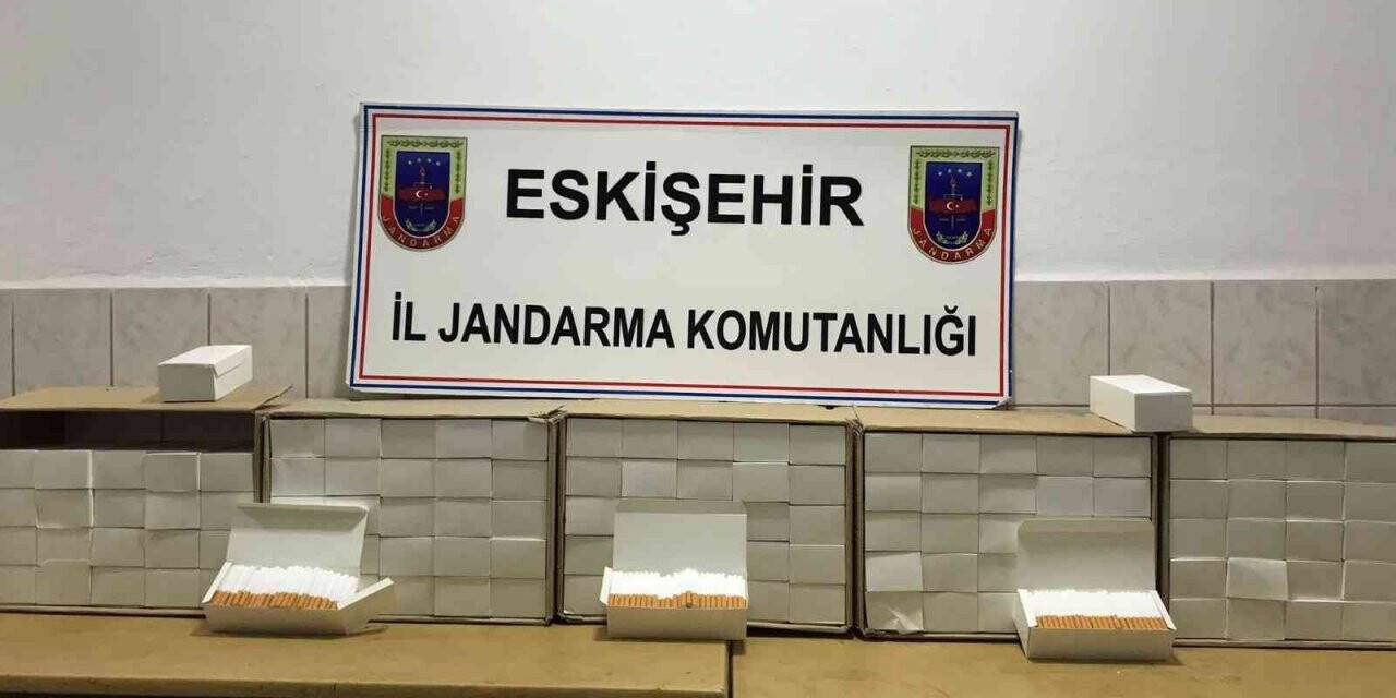 Tütün dükkânında 50 bin adet kaçak makaron ele geçirildi