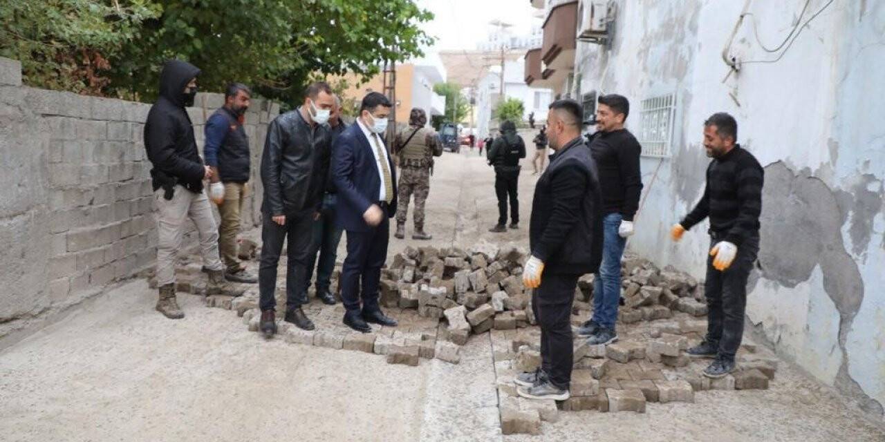 Kaymakam Tunç, Nur Mahallesinde parke taşı çalışmalarını yerinde inceledi