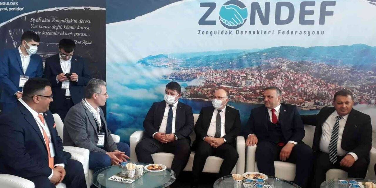 Madenci Korosu, Zonguldak Günleri’nin açılışında konser verdi