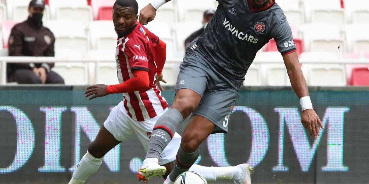 Karagümrük’ün yıldızı futbolu bıraktı