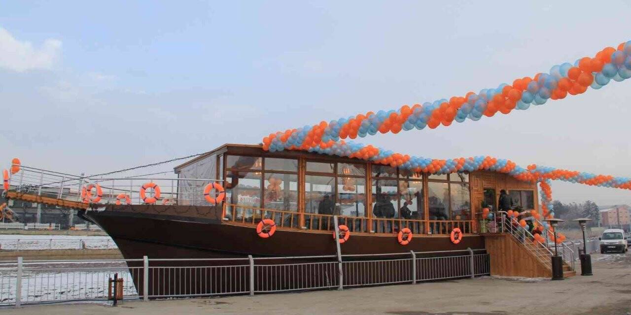 Ağrı’da, bölgenin en sıra dışı kafesi açıldı