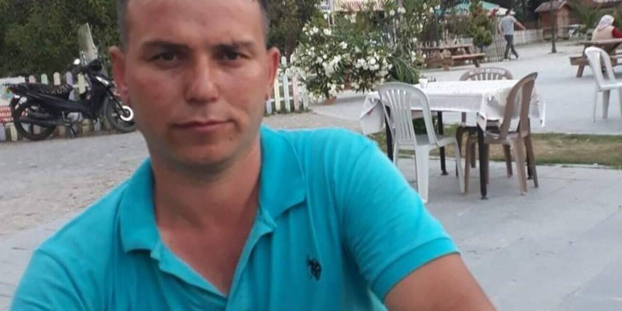 Tarlada devrilen traktörün sürücüsü hayatını kaybetti