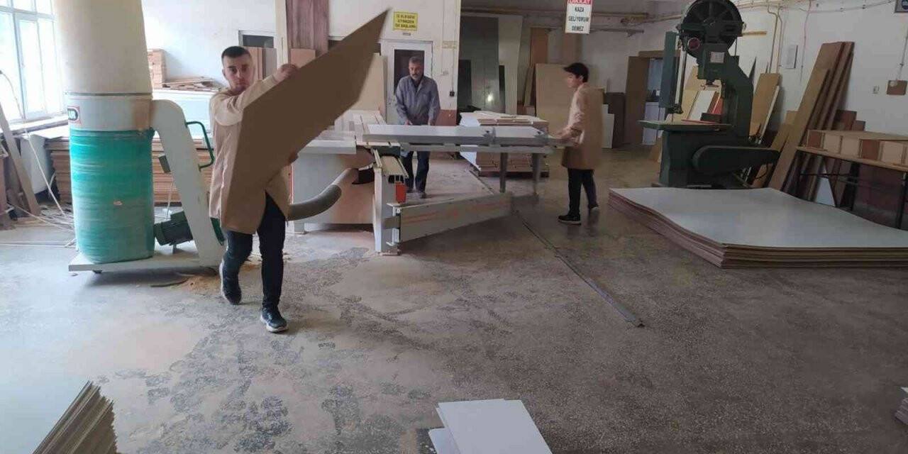 Seydişehir’de kütüphanesiz okul kalmıyor