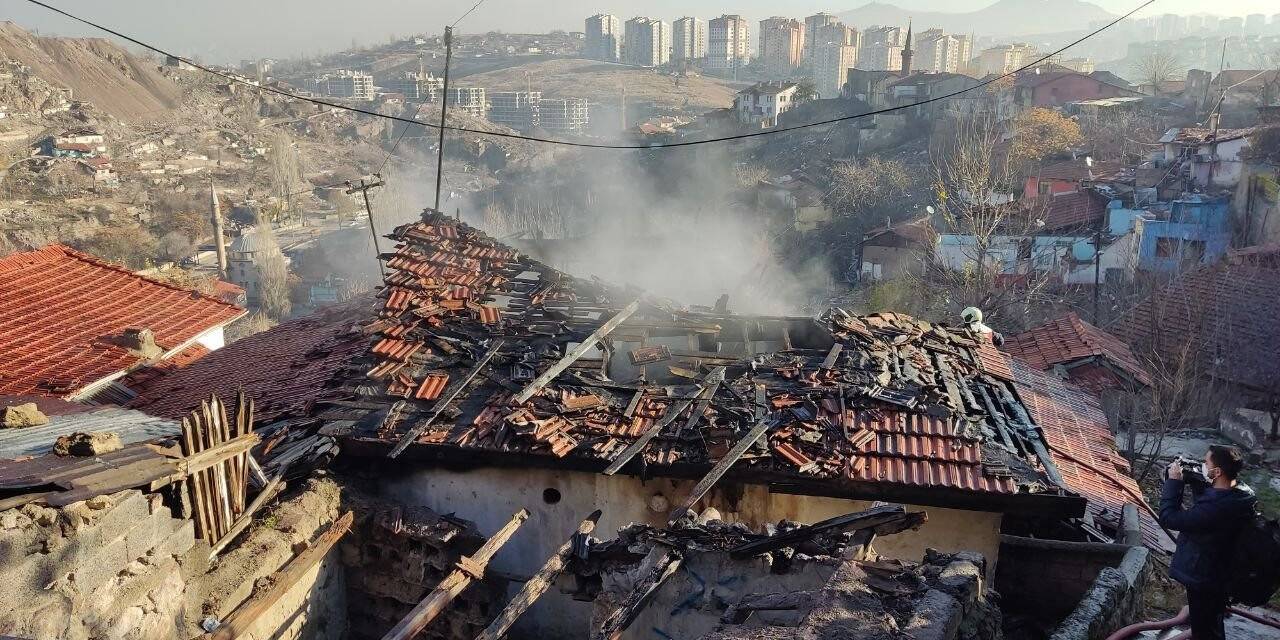 Başkentte korkutan yangın, paniğe sebep olmadan söndürüldü