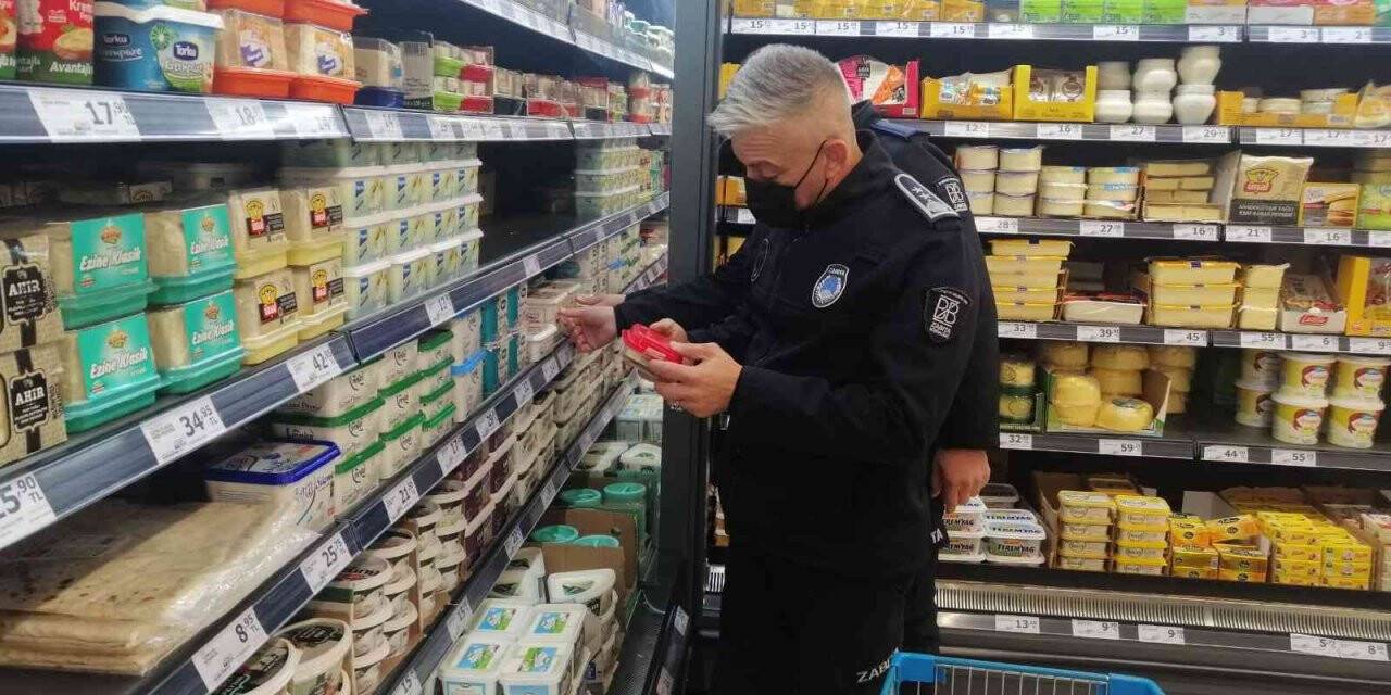 Bilecik’te denetim yapan zabıta ekipleri, tarihi geçmiş ürünlere el koydu