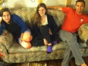 İKİNCİ EL KOLTUKTAN ÇIKAN 40 BİN DOLARI GERİ VERDİLER