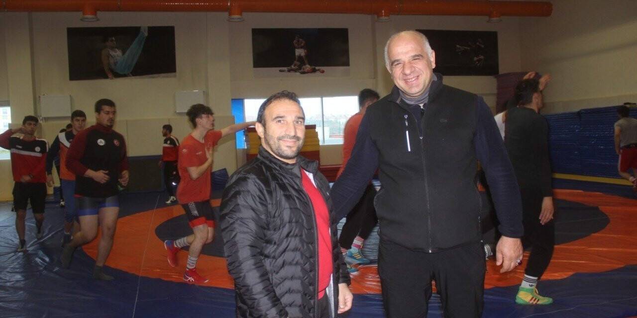 Erzincan’da güreş seçmeleri başladı