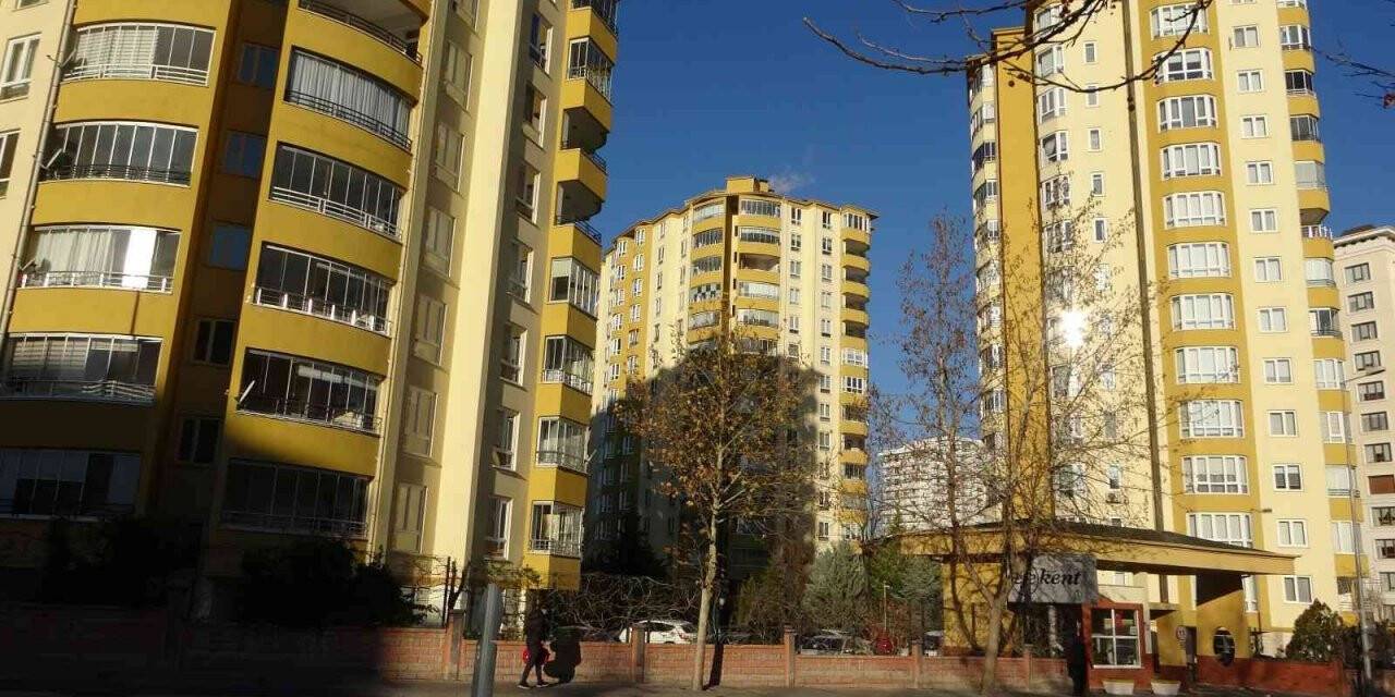 Evinde ölü bulunan engelli kadının cinayete kurban gittiği şüphesi