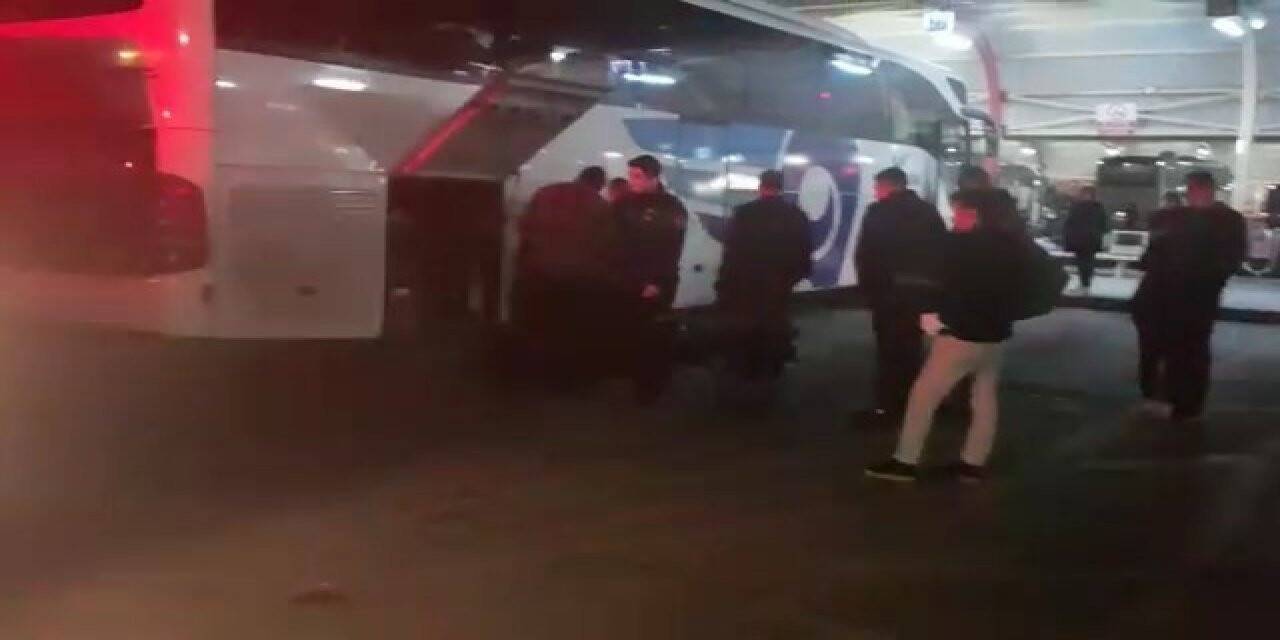 Yolcu otobüsüne bir saat rötar yaptıran operasyon
