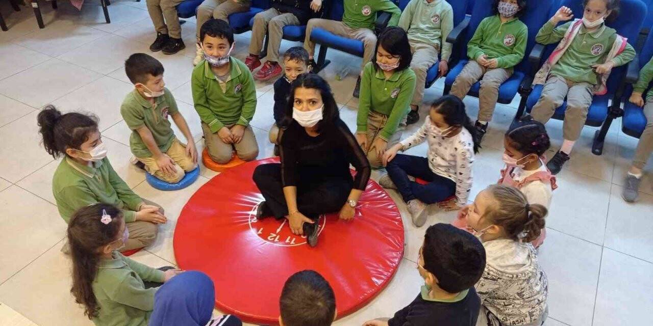 Öğrenciler kütüphane ile tanıştı