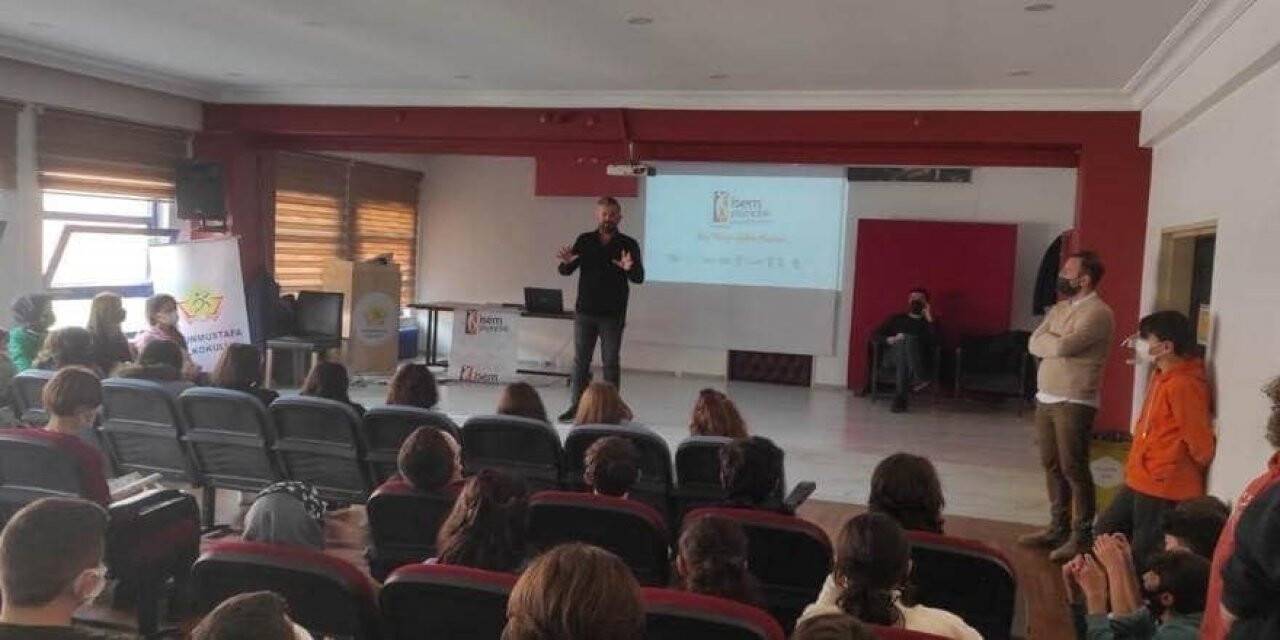 8. Sınıf öğrencilerine sınav teknikleri anlatıldı