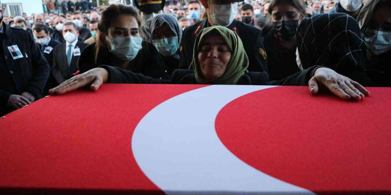 Pençe-Yıldırım Şehidi Çelik, Yozgat’ta son yolculuğuna uğurlandı