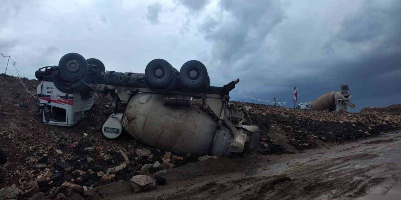 Kırklareli’nde beton mikseri devrildi: 1 yaralı