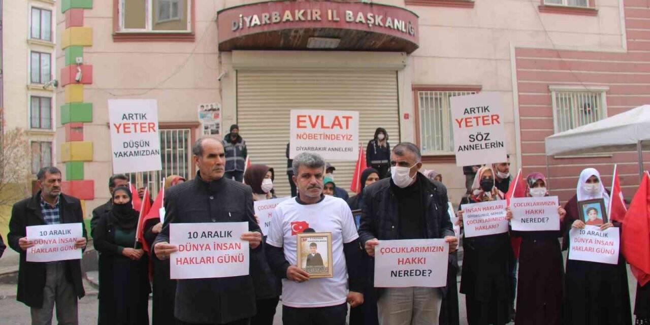 CHP Lideri Kılıçdaroğlu’nu bekleyen ailelerden ziyaretin iptal edildiği iddiasına tepki