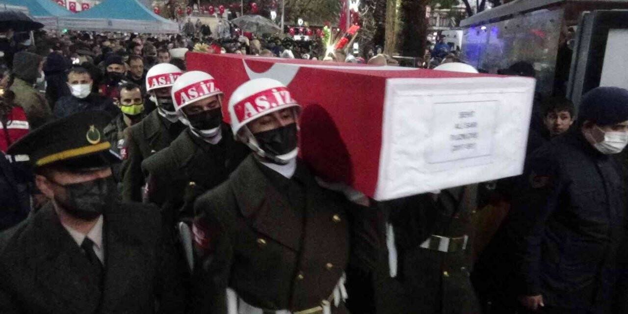 Şehit Piyade Uzman Çavuş Ali Sarı son yolculuğuna uğurlandı