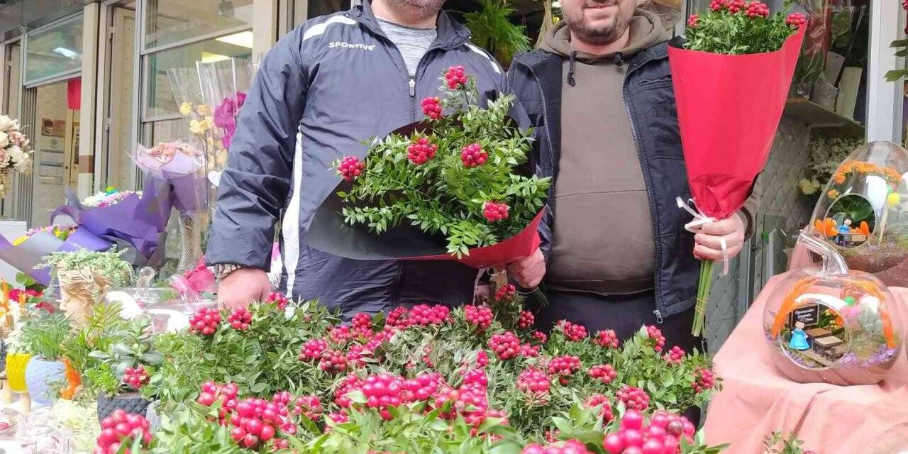 25 liraya ev sahibi olmak için çiçekçiye akın ediyorlar