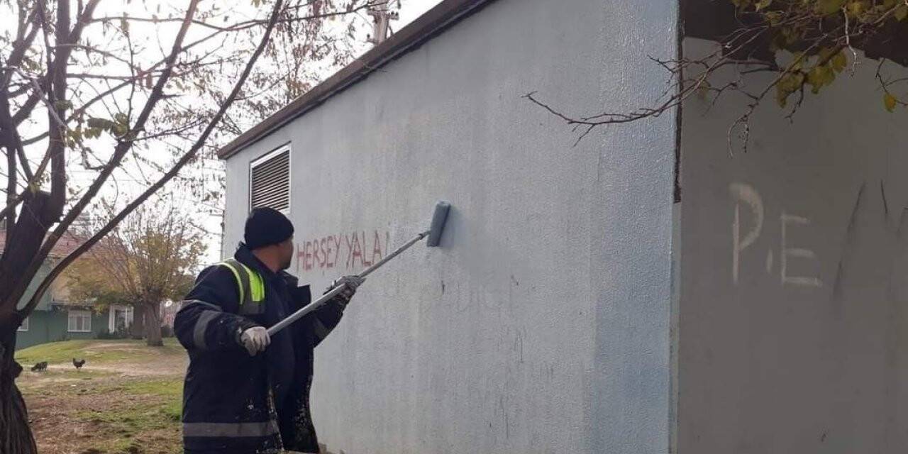 Elazığ’daki görüntü kirliliğine neden olan duvar yazıları siliniyor