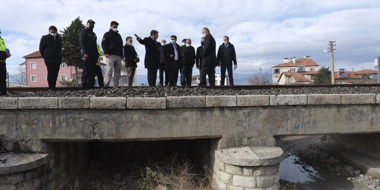 2 çocuk annesi kadının hayatını kaybettiği demiryolunun etrafı kapatılacak