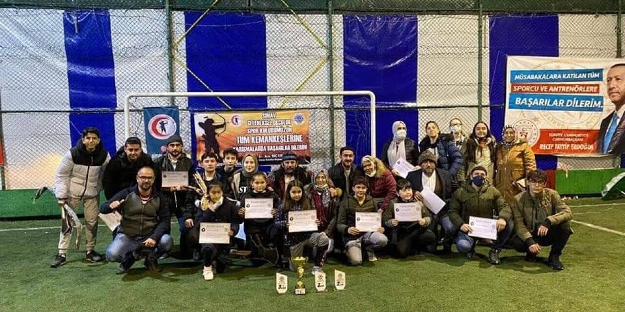 Geleneksel okçuların yarışma heyecanı