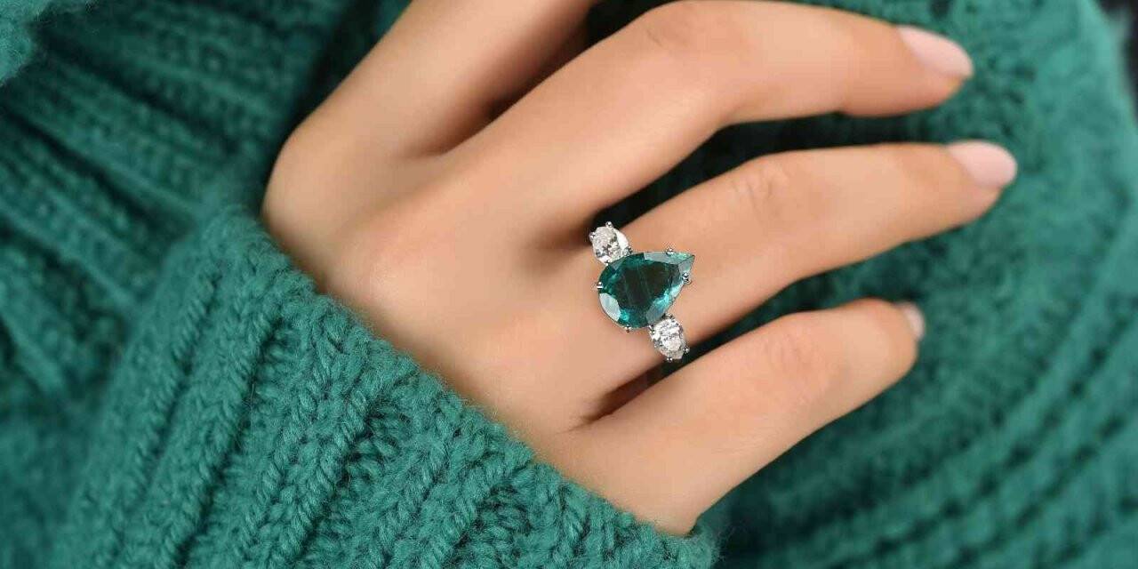 2022’de kadınları gösterişli mücevher tasarımları bekliyor