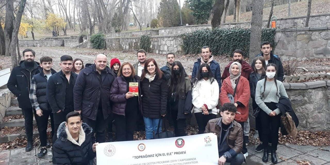 Öğrenciler ekolojik restorasyonu inceledi