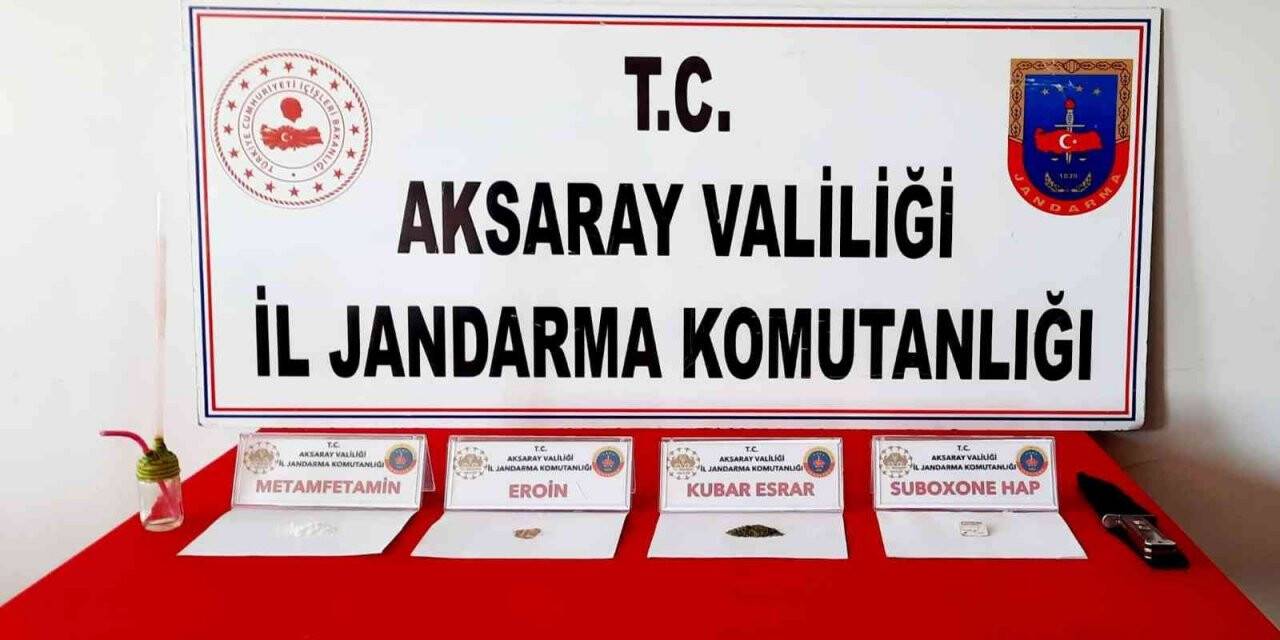 Jandarmadan uyuşturucu tacirlerine operasyon: 5 gözaltı