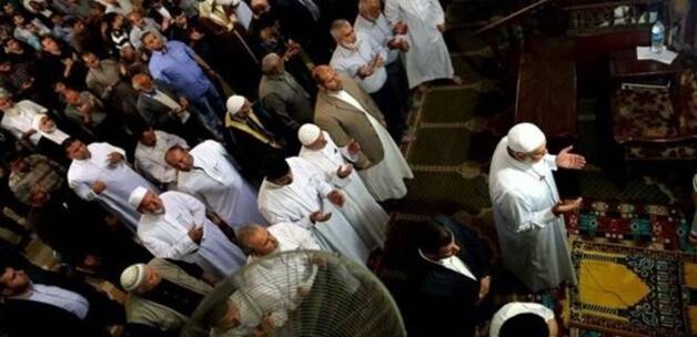 Başbakan gıyabi cenaze namazı kıldırdı