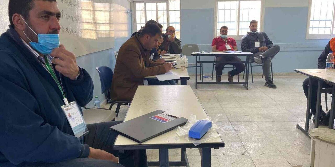 Filistinliler yerel seçimlerin ilk turu için sandık başında