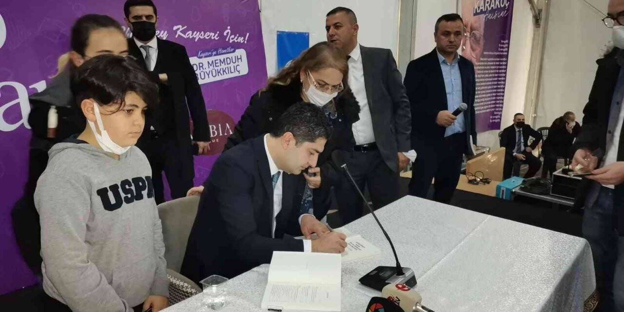 MHP’li Özdemir: "Türkiye’nin çevresinde lider olduğu, bölgesel bir güç olduğu gerçeği herkesçe kabul ediliyor"