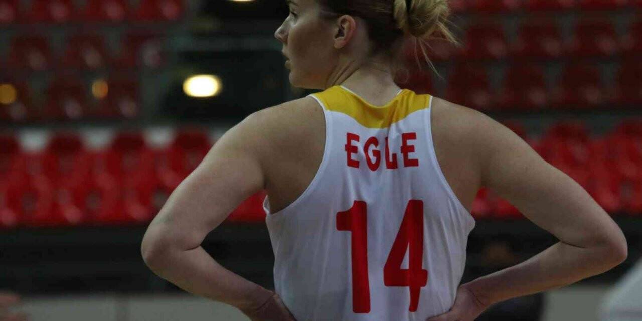 Egle Sventoraite 30 sayı ile oynadı