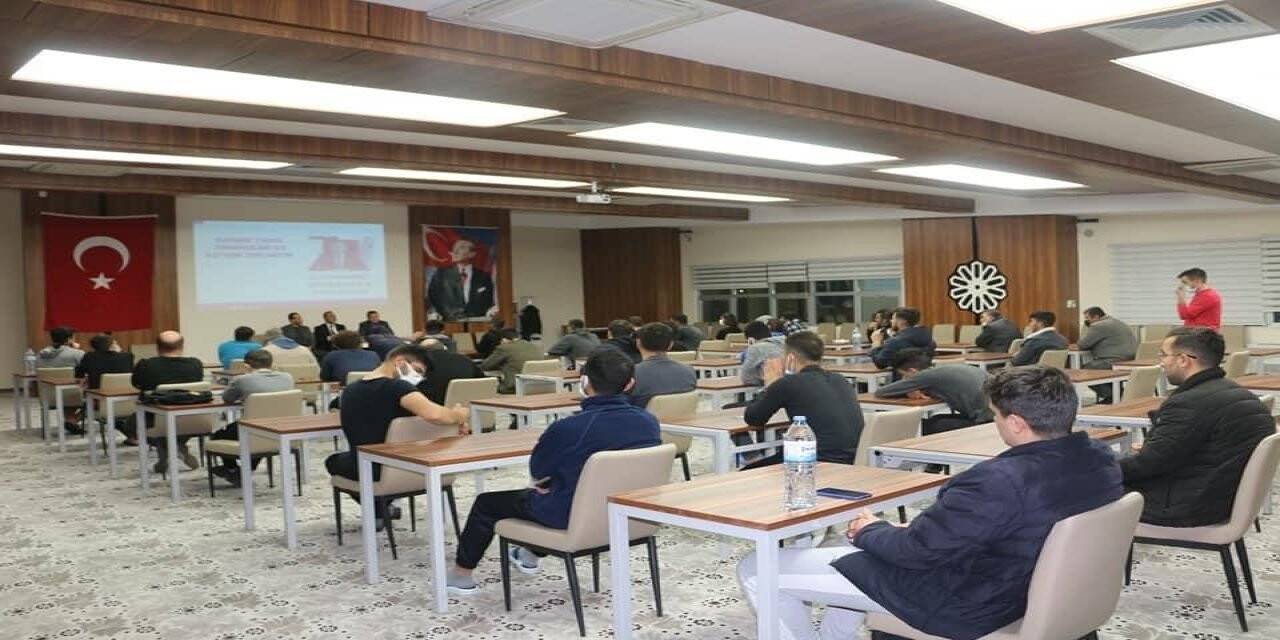 Ali İhsan Kabakcı öğrencilerle bir araya geldi