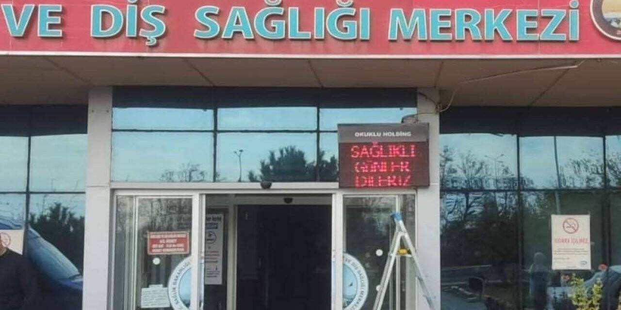 Elektronik nöbetçi eczane panoları vatandaşa kolaylık sağlıyor