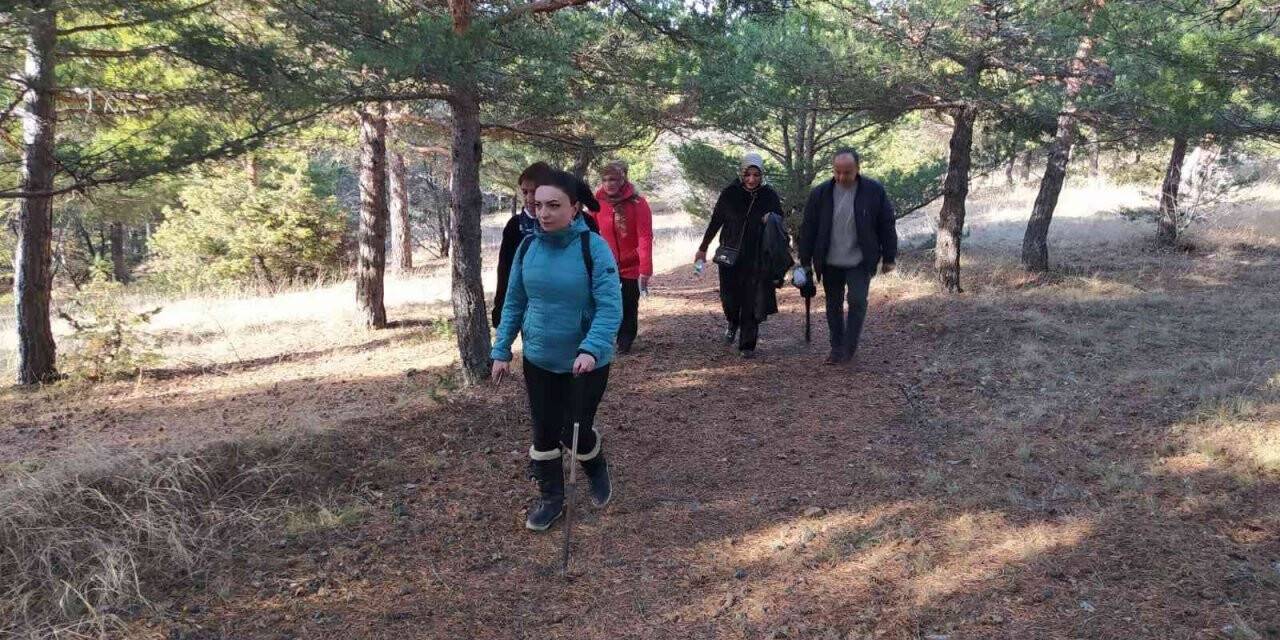 Doğa turizmini canlandırmak için yürüdüler