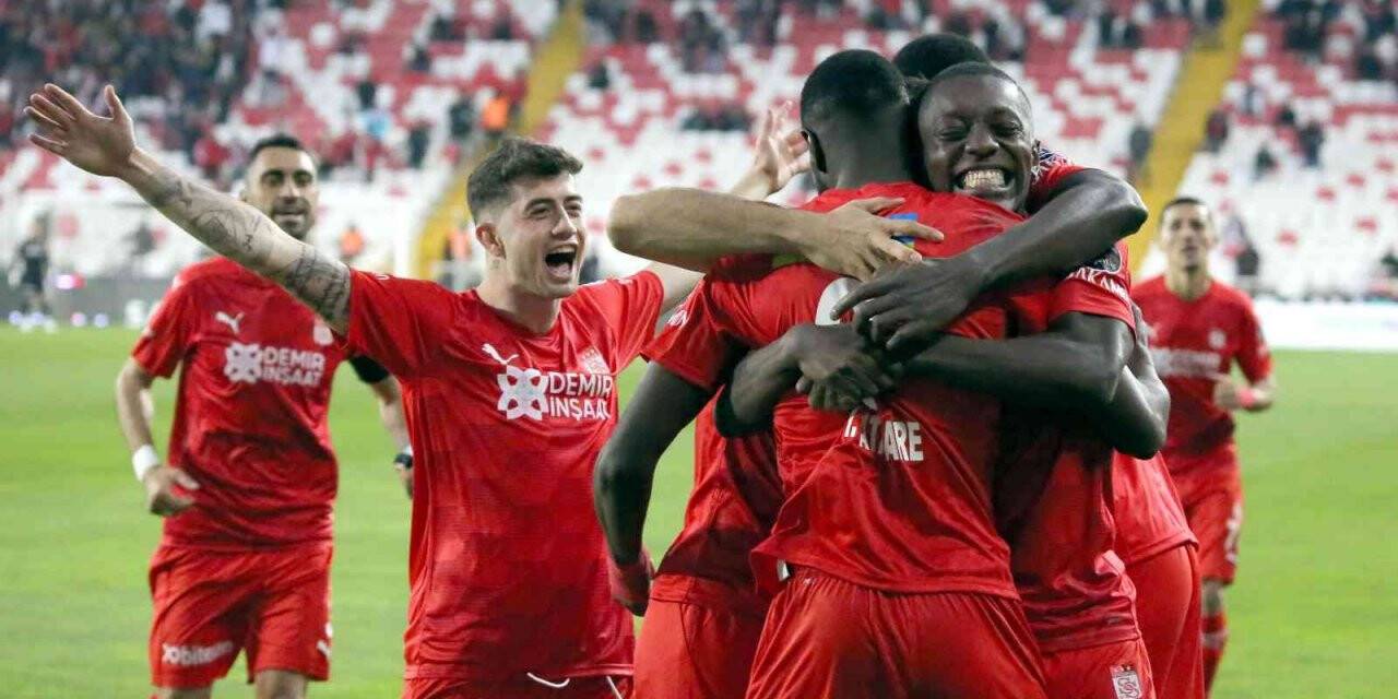 Sivasspor evinde yenilmiyor