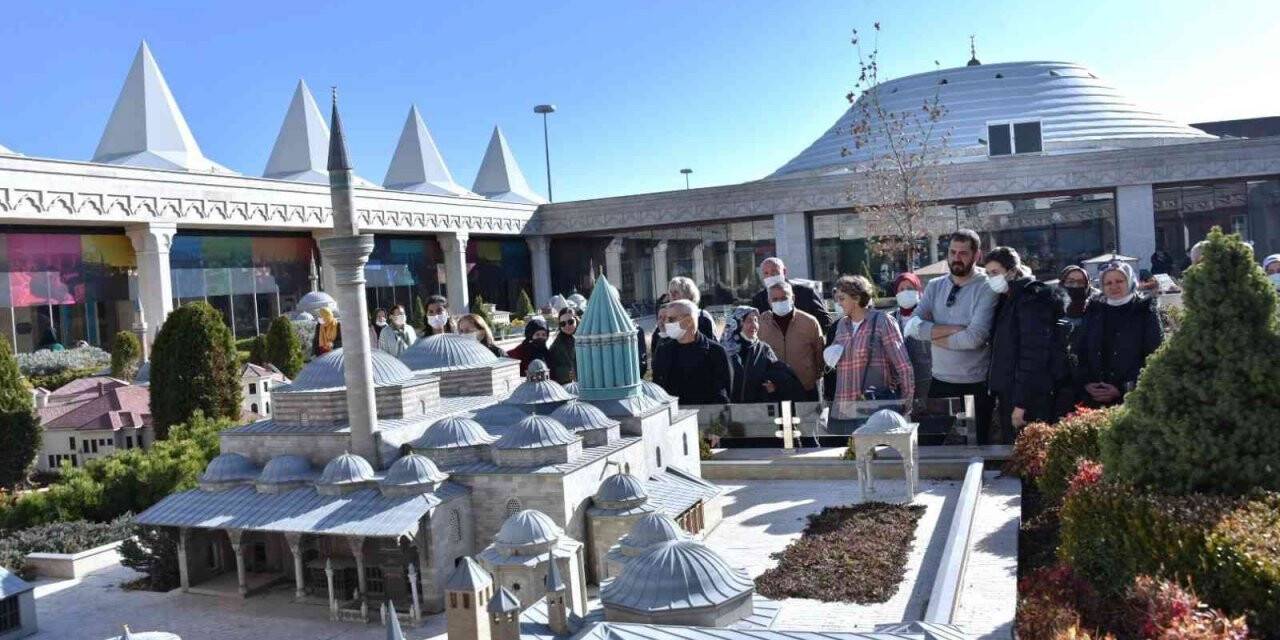 Konya Panorama Müzesi Hazreti Mevlana dostlarıyla dolup taşıyor