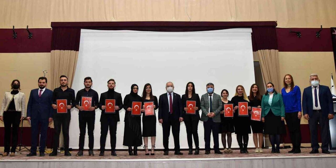 Rektör Namık Ak: “Kalkınmış bir ülke için güçlü bir eğitim sistemi zorunludur”