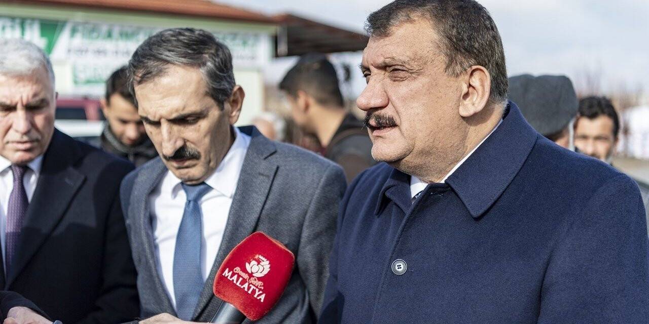 Başkan Gürkan, Fidancılar ve Peyzajcılar sitesi esnafıyla buluştu