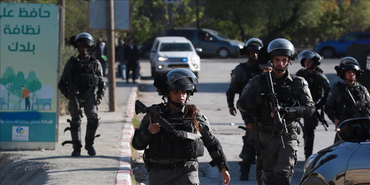 İsrail askerleri Nablus'ta bir Filistinliyi öldürdü, ikisini yaraladı