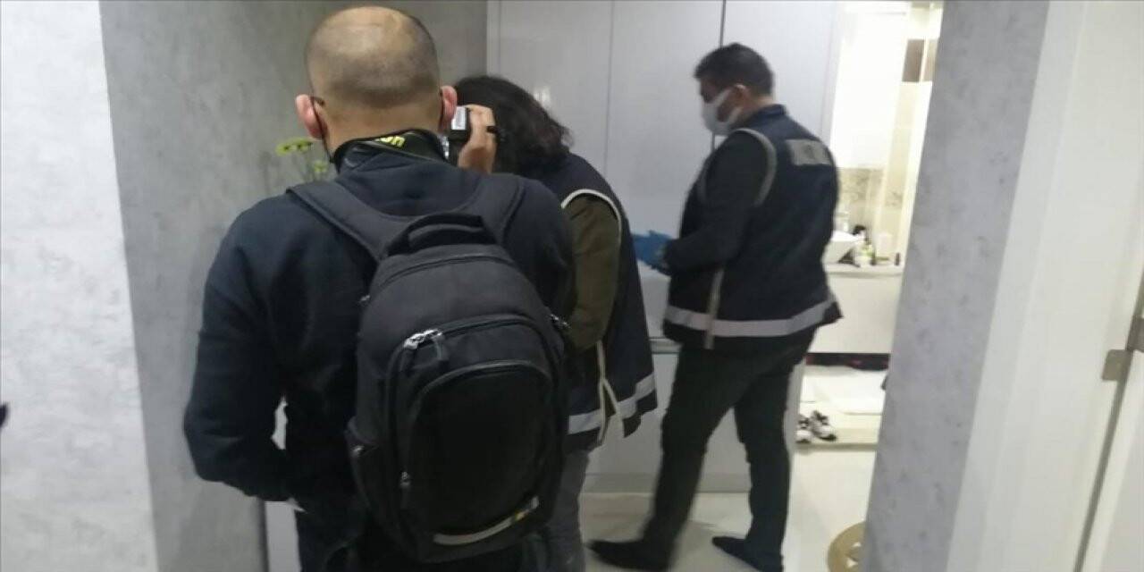 Sahte faturalarla devleti 750 milyon lira zarara uğratan suç örgütüne operasyon