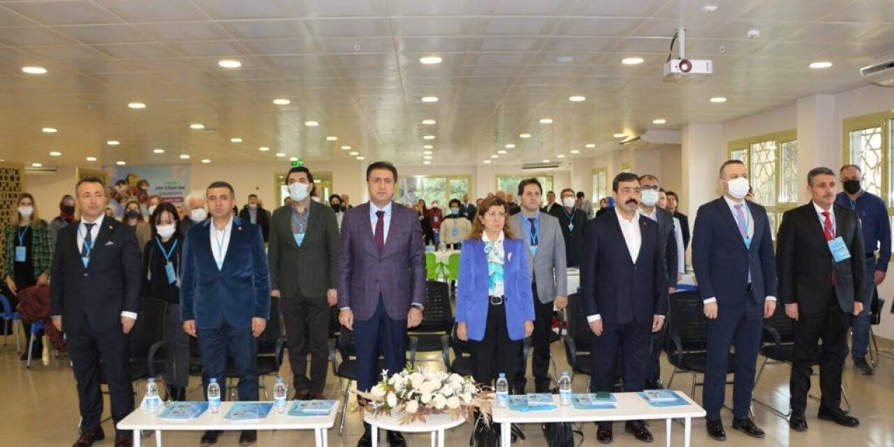 İzmir İl Milli Eğitim Müdürlüğünden Din Öğretimi Çalıştayı