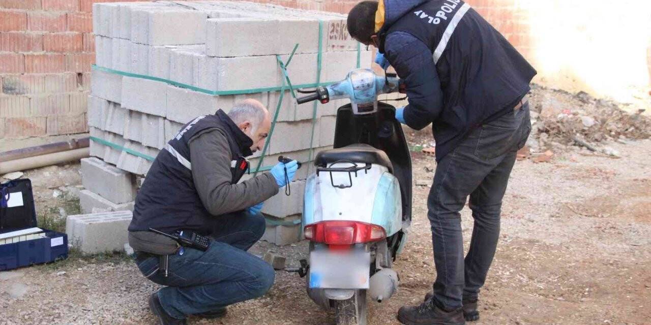 Çalınan motosikletini 4 gün sonra terk edilmiş halde buldu