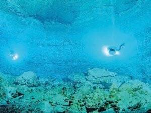 Büyülü Mağaraya Dalış