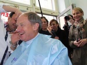 ABD Büyükelçisi Kreuzberg'de Türk Esnafı Ziyaret Etti