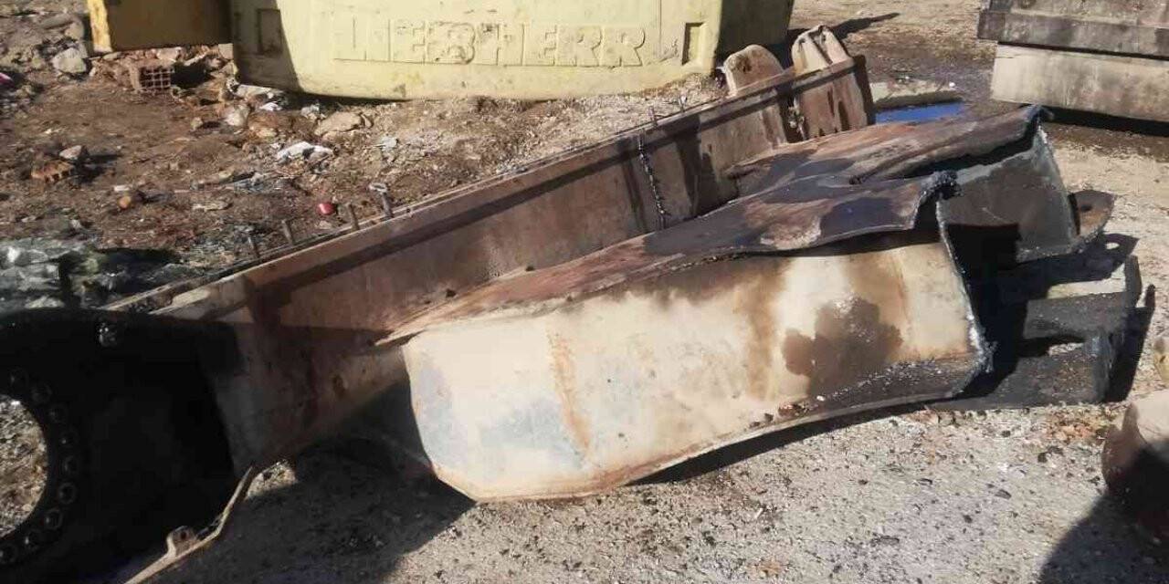 Kestiği 3 tonluk iş makinesi üzerine düşen hurdacı hayatını kaybetti