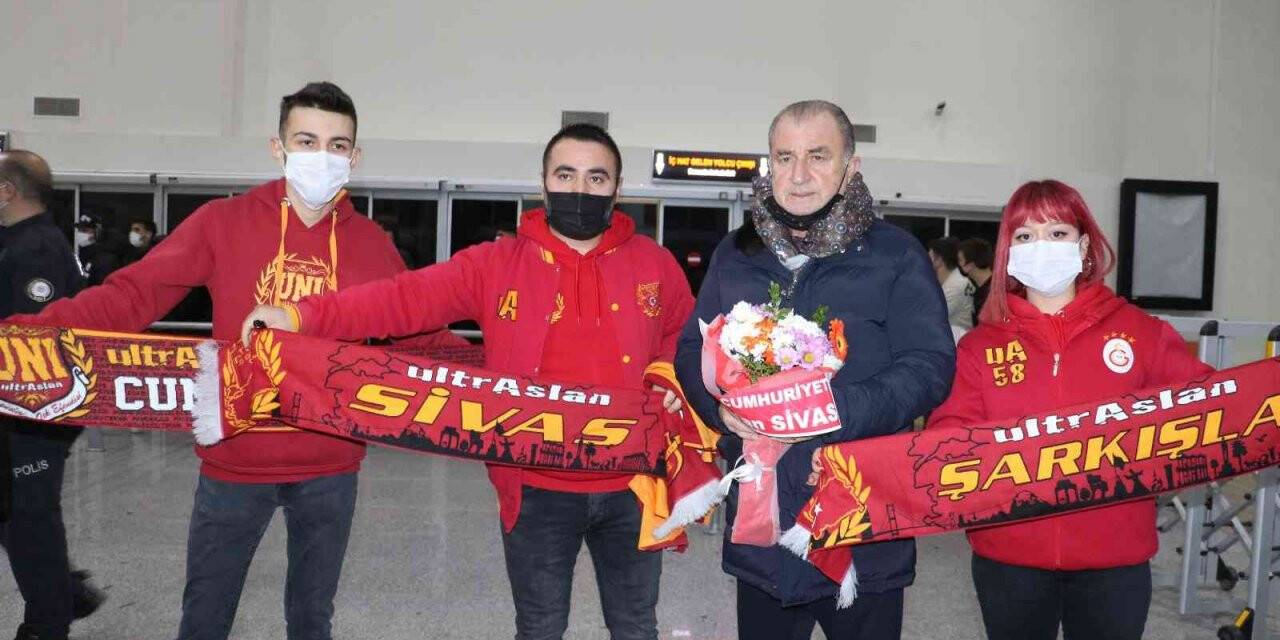Galatasaray’a Sivas’ta coşkulu karşılama