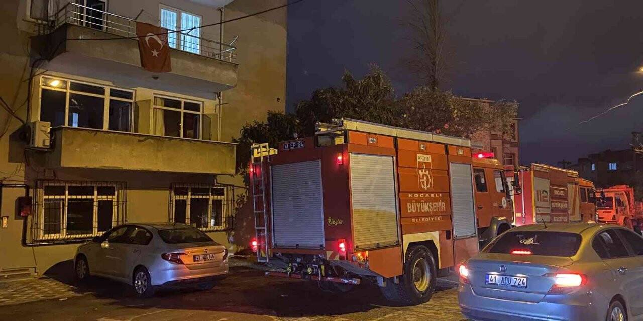 Evde çıkan yangın paniğe sebep oldu