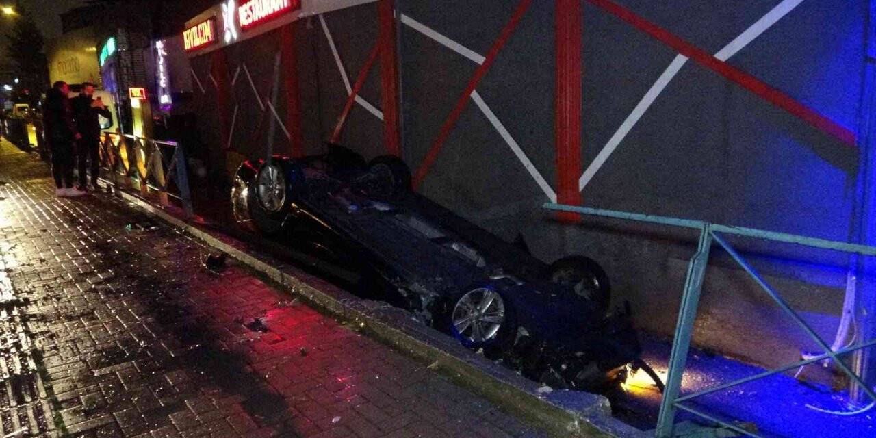 Bursa’da kontrolden çıkan otomobil yan yolu uçtu: 1 ölü, 1 yaralı