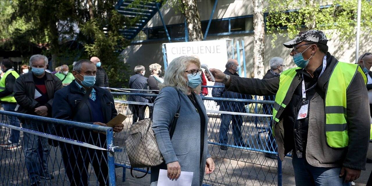 Kovid-19'un Omicron varyantı Balkanlar'a da sıçradı