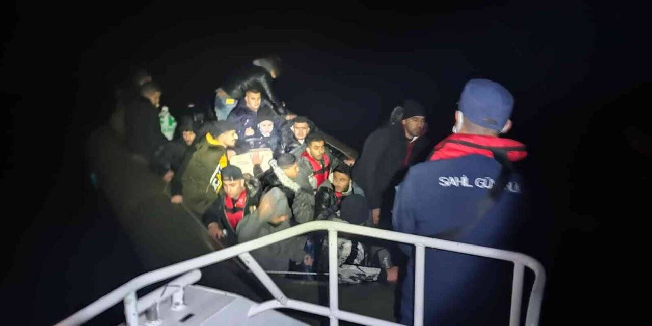 Göçmenler mobil radarla tespit edildi, 16 düzensiz göçmen yakalandı